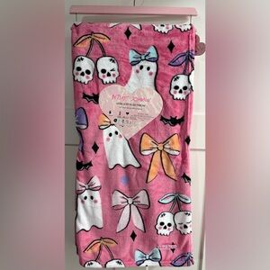Betsey Johnson Halloween Blanket👻
